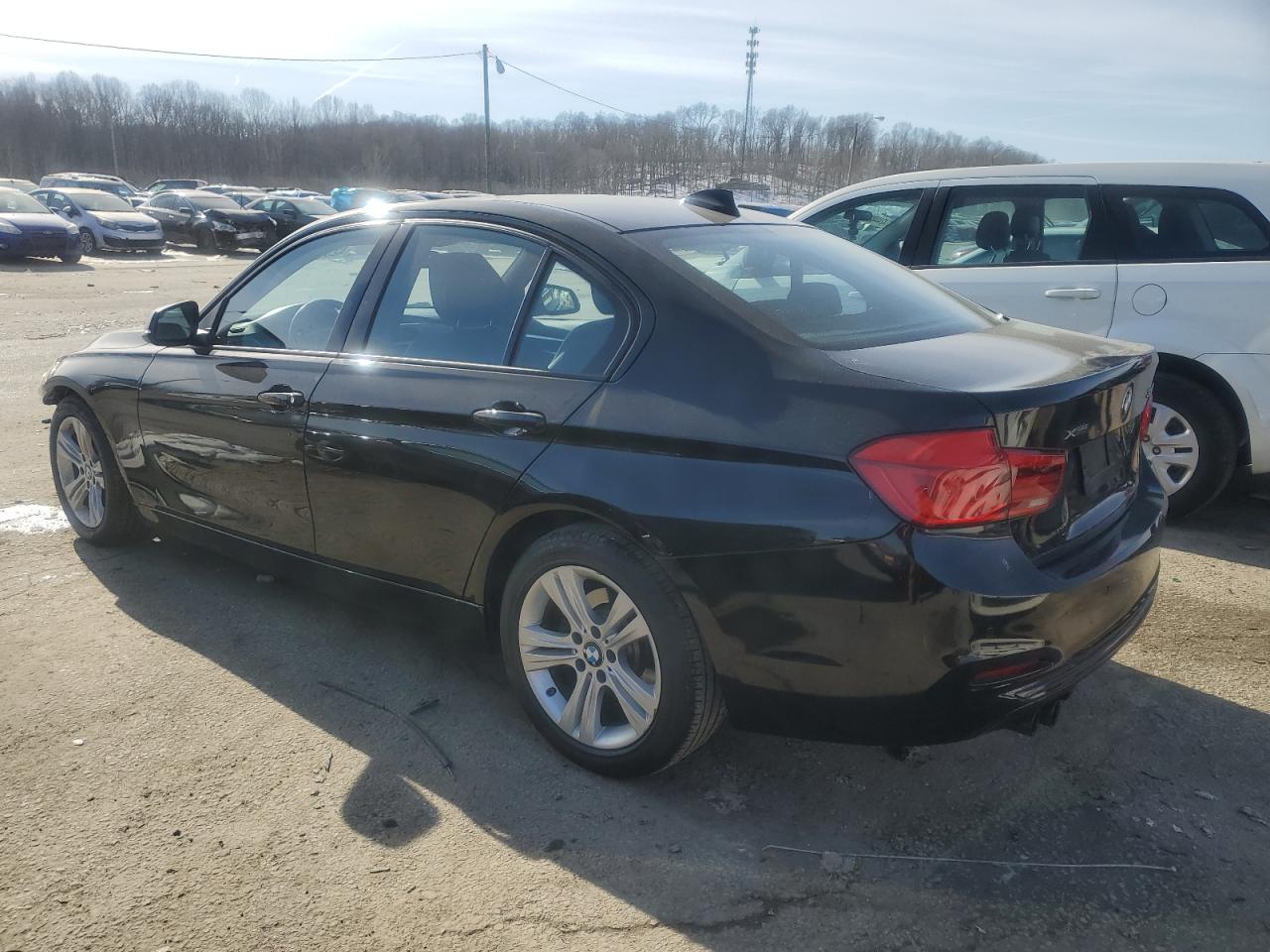 2016 BMW 3er VIN WBA8E3C50GK500832 Copart auction photo, front end / side damage thumbnail 2