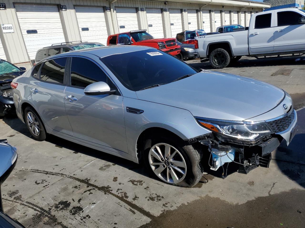 2019 KIA Optima VIN 5XXGT4L31KG278524 Copart auction photo, front end damage thumbnail 4