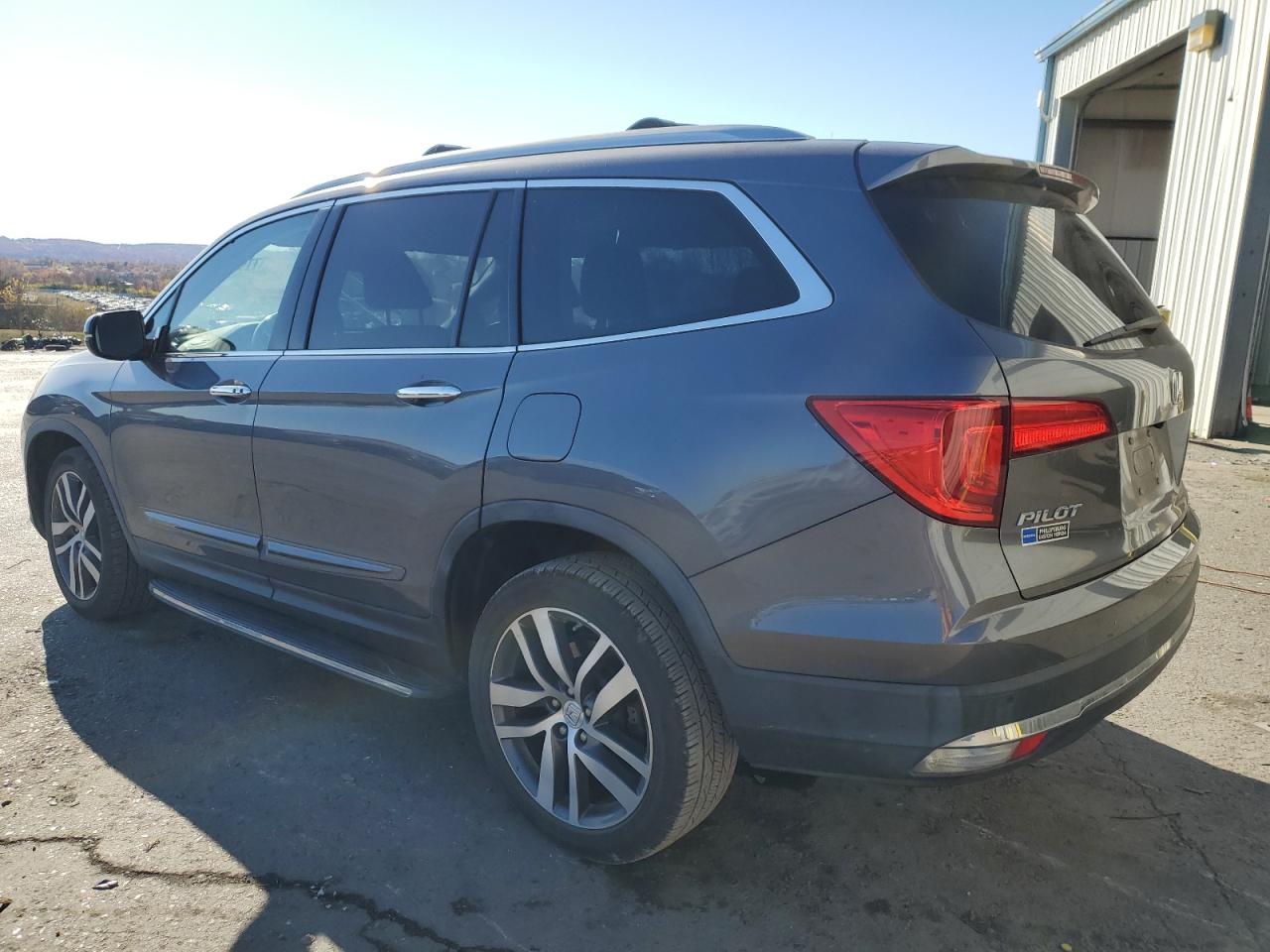 2016 Honda Pilot VIN 5FNYF6H90GB099549 Copart auction photo, front end / side damage thumbnail 2