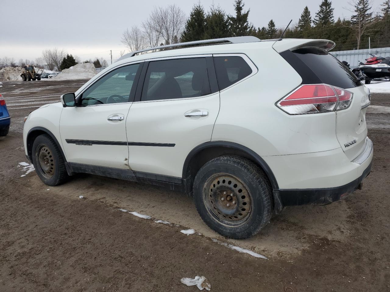 2015 Nissan Rogue VIN 5N1AT2MV4FC804818 Copart auction photo, side / undercarriage damage thumbnail 2
