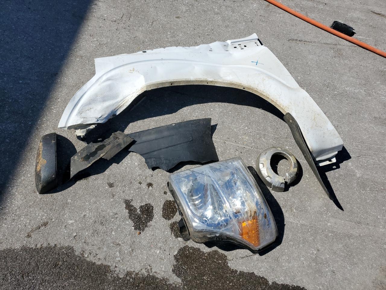 2012 Ford F350 VIN 1FD7X3F6XCEB79917 Copart auction photo, front end / minor dent/scratches damage thumbnail 12