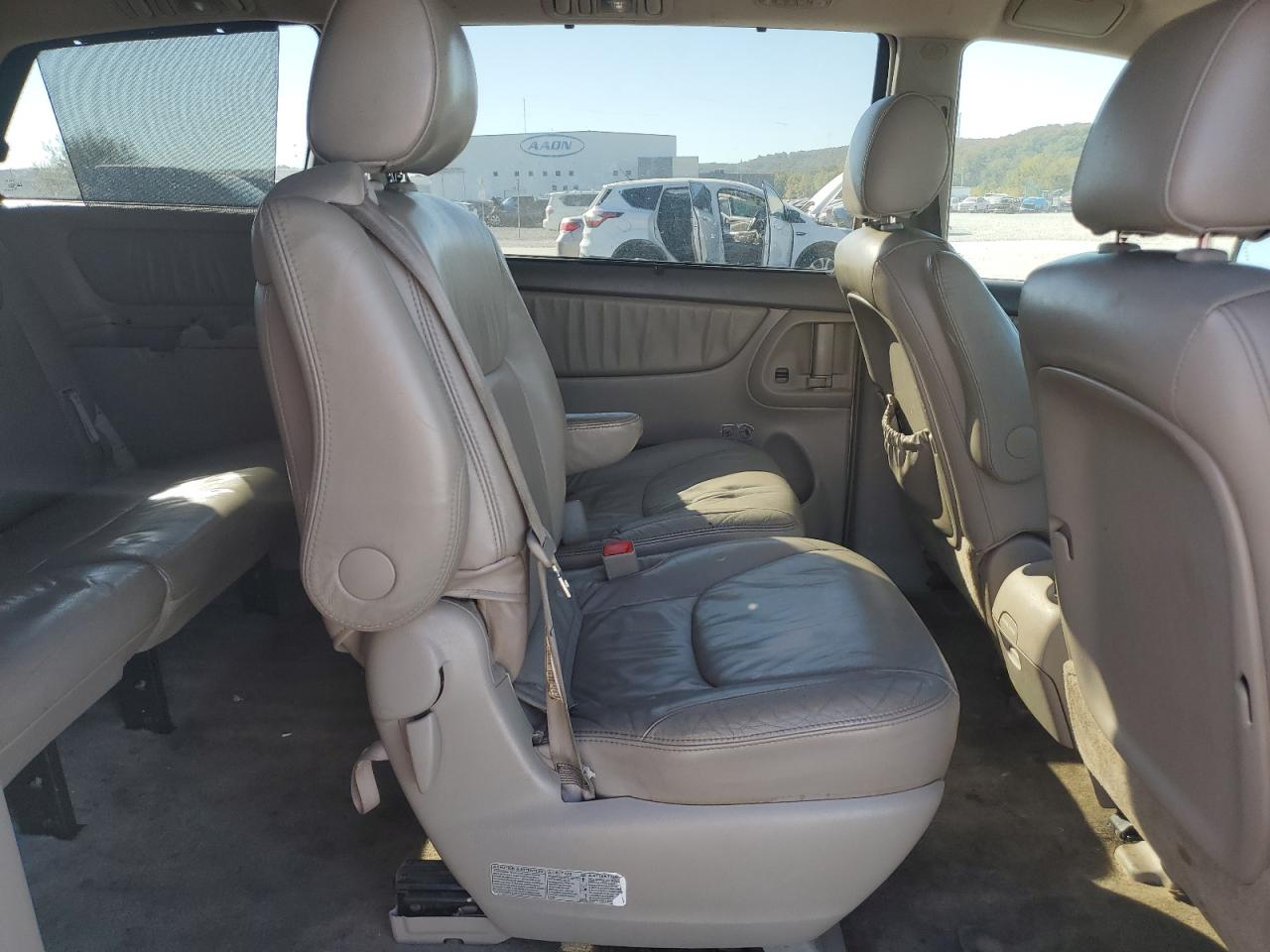2008 Toyota Sienna VIN 5TDZK22C48S104276 Copart auction photo, front end / side damage thumbnail 12