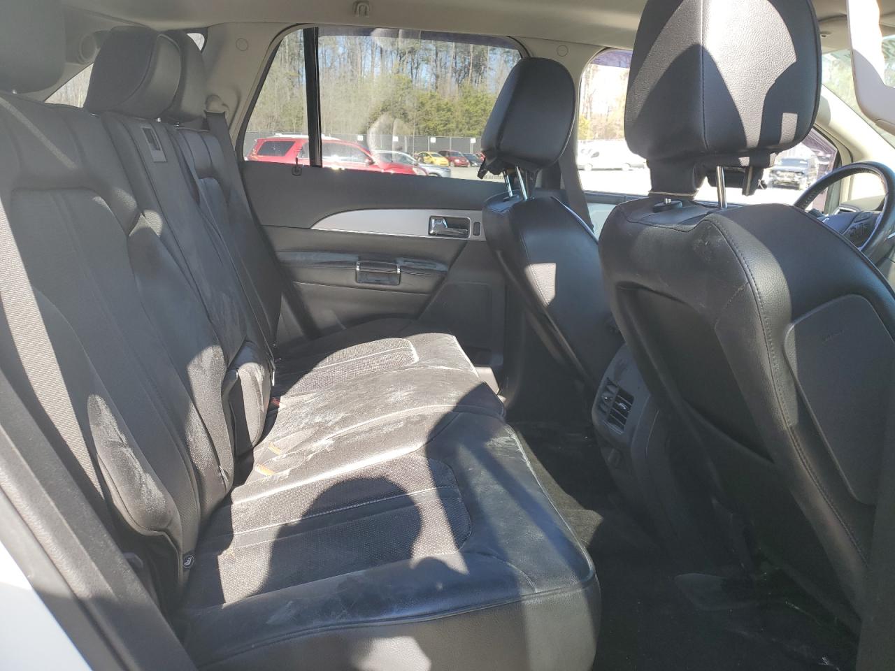 2012 Lincoln MKX VIN 2LMDJ8JK2CBL13731 Copart auction photo, rear end / side damage thumbnail 11