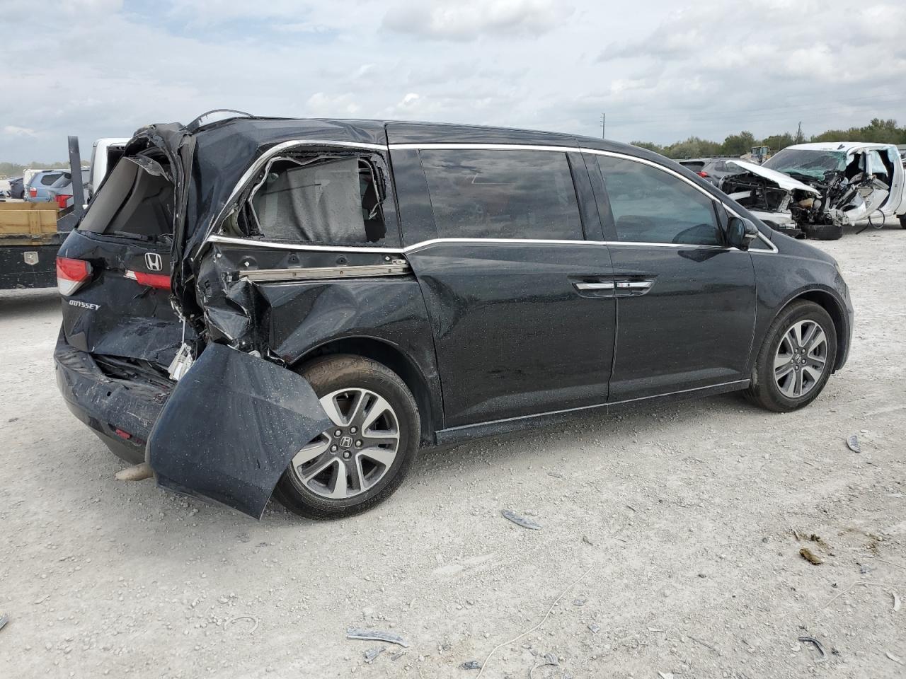 2016 Honda Odyssey VIN 5FNRL5H96GB062268 Copart auction photo, rear end / side damage thumbnail 3