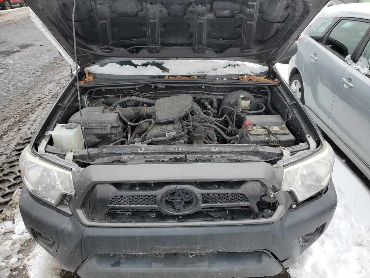2015 Toyota Tacoma VIN 5TFUX4EN1FX035980 Copart auction photo, front end / rear end damage thumbnail 11