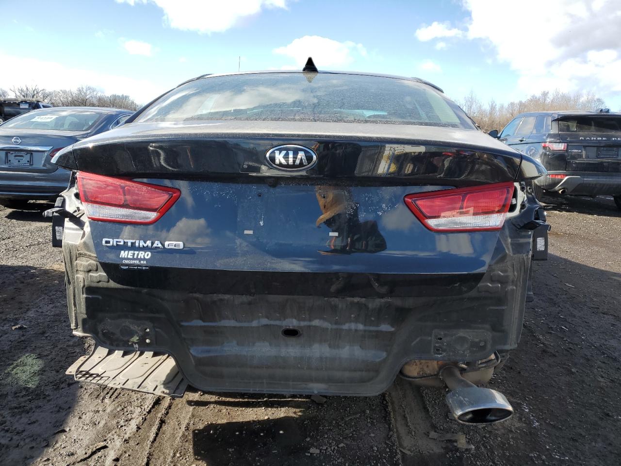 2019 KIA Optima VIN 5XXGT4L3XKG357691 Copart auction photo, vandalism / all over damage thumbnail 6