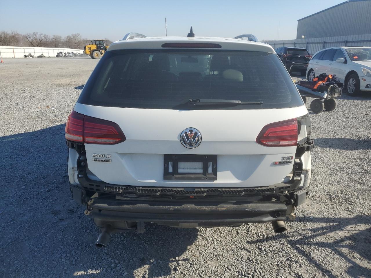 2018 Volkswagen Golf VIN 3VWH17AU6JM763985 Copart auction photo, rear end / minor dent/scratches damage thumbnail 6
