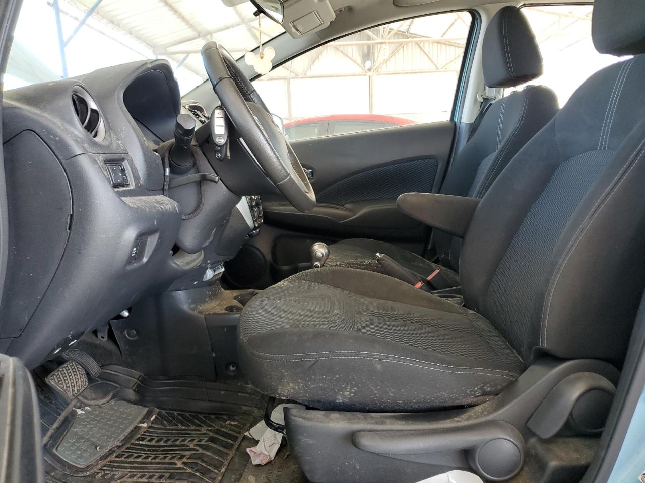 2015 Nissan Versa VIN 3N1CE2CP2FL370383 Copart auction photo, minor dent/scratches damage thumbnail 7