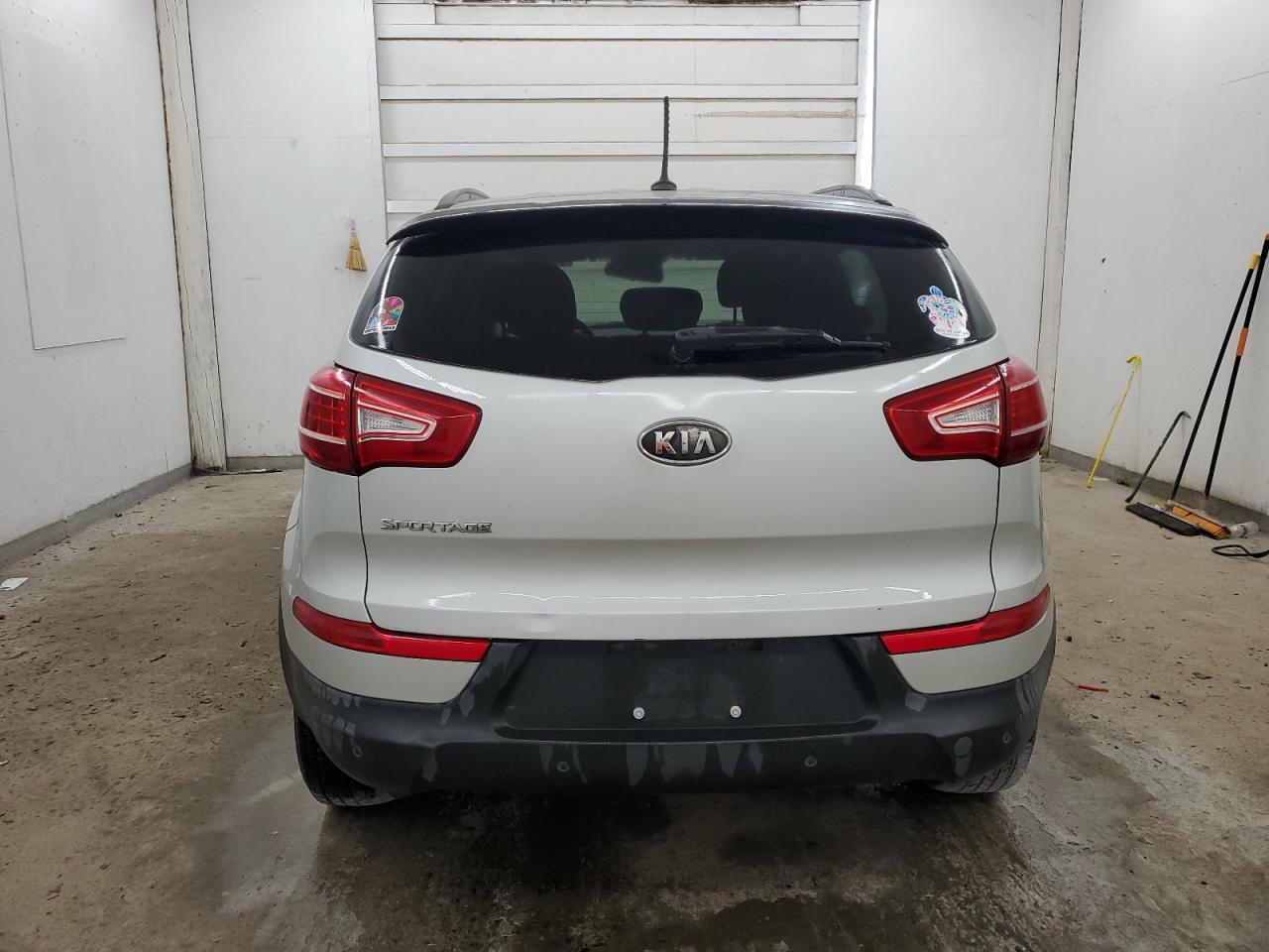 2011 KIA Sportage VIN KNDPB3A2XB7166210 Copart auction photo, burn - engine / side damage thumbnail 6