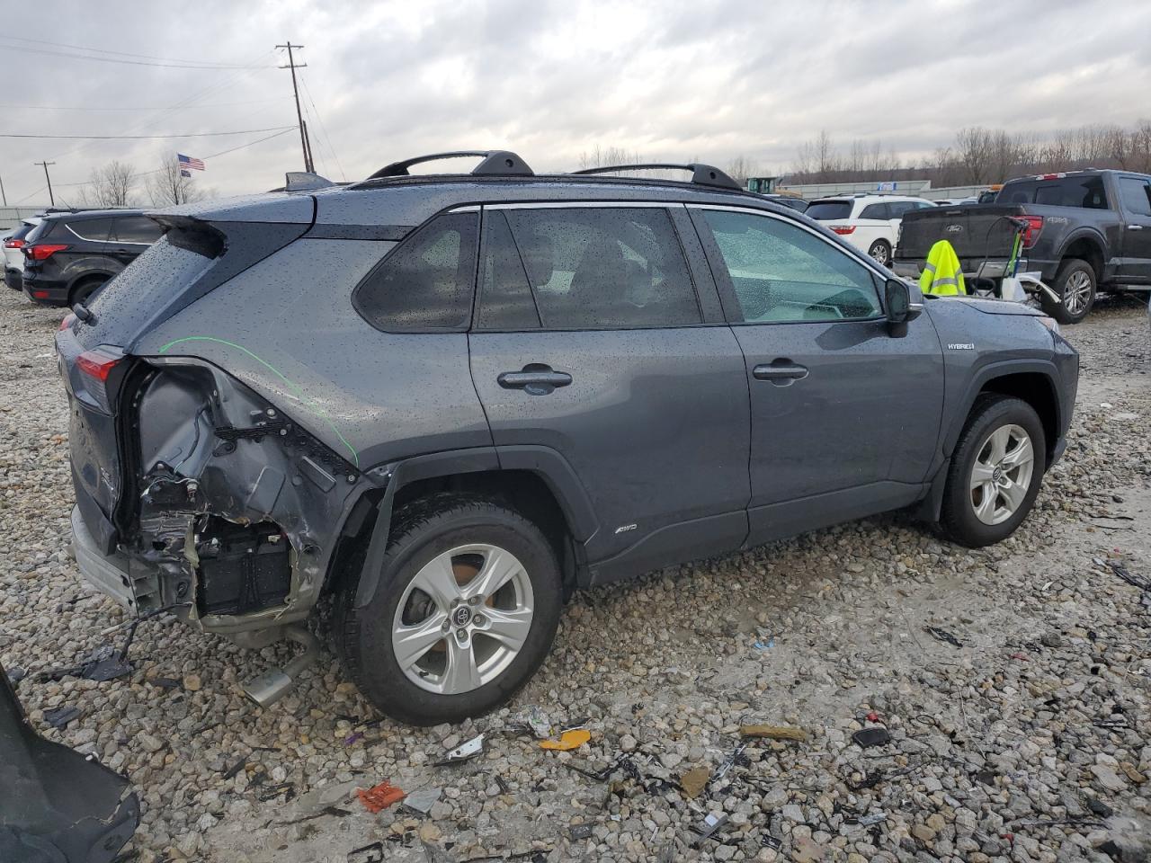 2021 Toyota RAV 4 VIN 2T3R6RFV1MW003844 Copart auction photo, rear end damage thumbnail 3