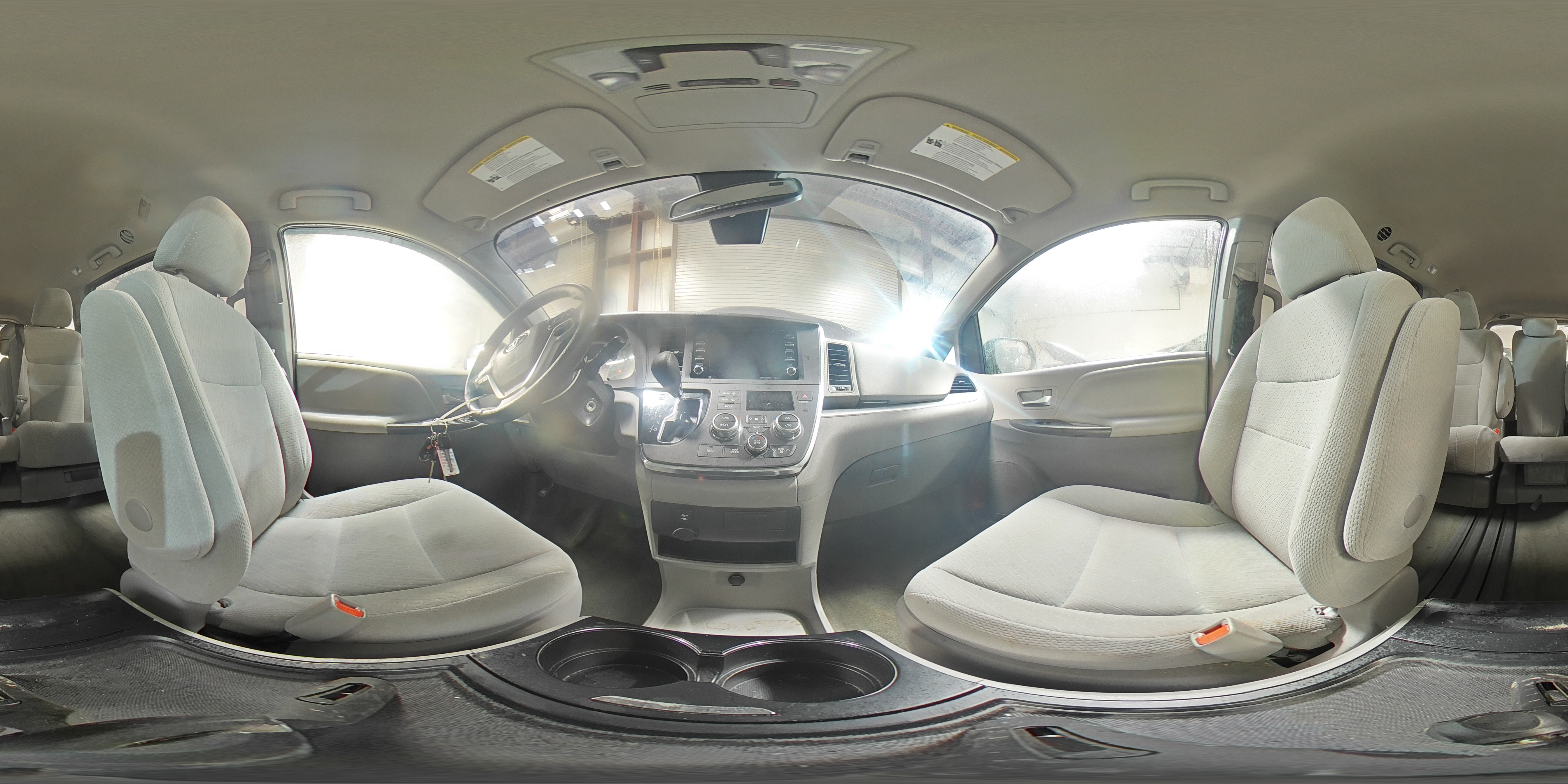 2018 Toyota Sienna VIN 5TDKZ3DCXJS944861 Copart auction photo, rear end damage thumbnail 14
