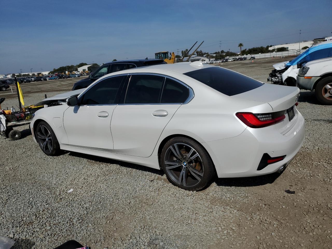 2021 BMW 3er VIN 3MW5P7J07M8B84709 Copart auction photo, front end damage thumbnail 2