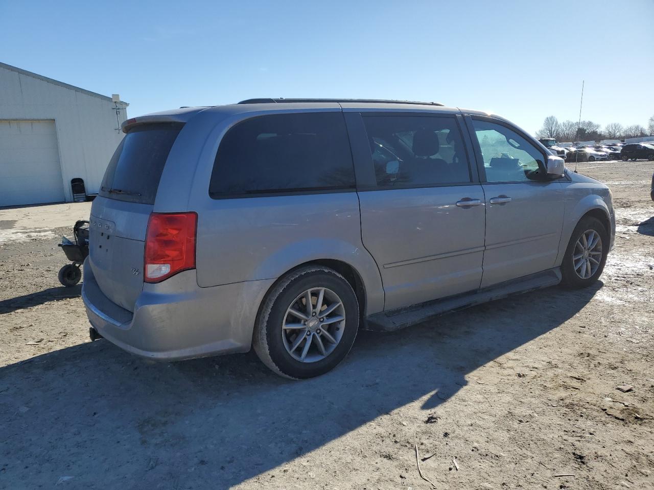 2014 Dodge Caravan VIN 2C4RDGEG2ER467993 Copart auction photo, front end / minor dent/scratches damage thumbnail 3