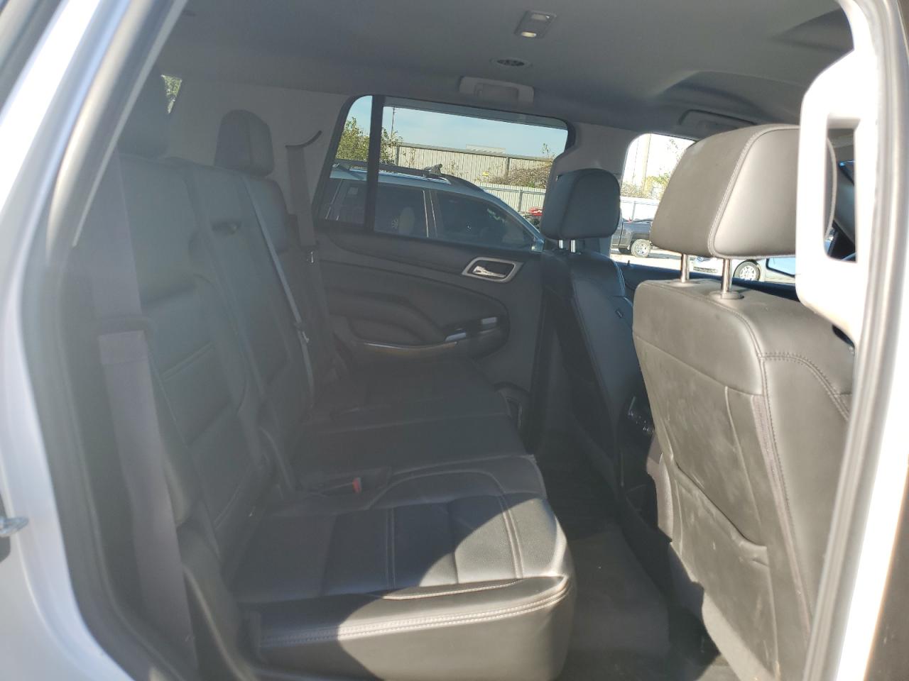 2017 GMC Yukon VIN 1GKS2CKJ5HR260657 Copart auction photo, front end / minor dent/scratches damage thumbnail 11
