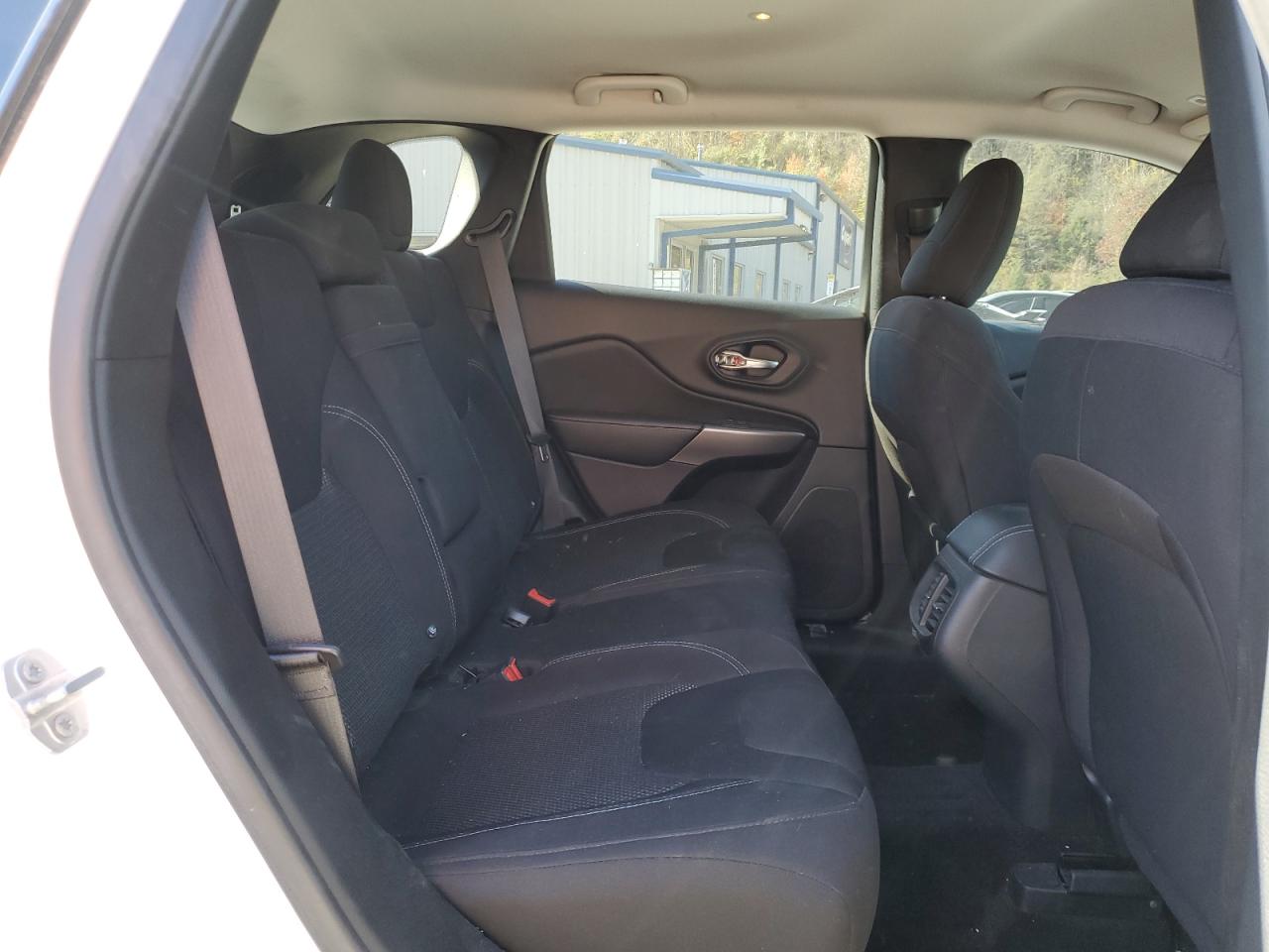 2019 Jeep Grand Cherokee VIN 1C4PJMCB2KD212765 Copart auction photo, front end damage thumbnail 11