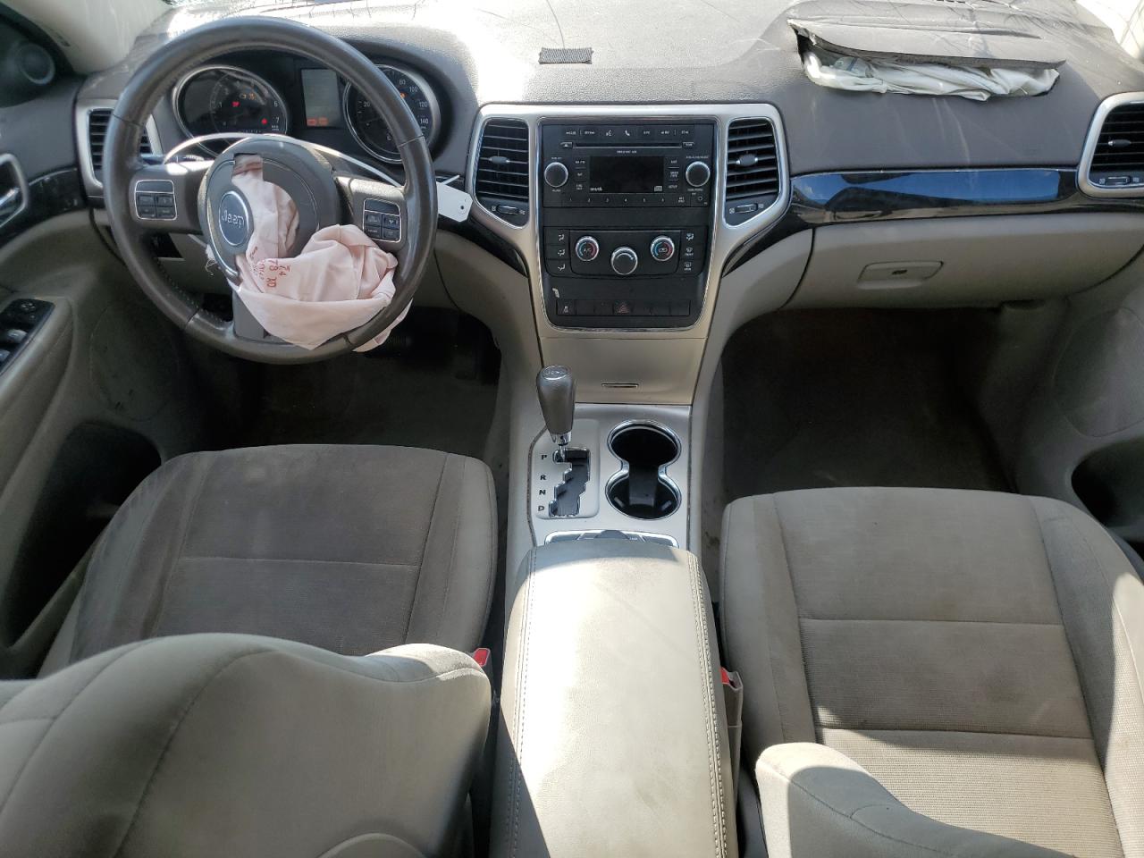 2011 Jeep Grand Cherokee VIN 1J4RR4GG3BC579472 Copart auction photo, front end damage thumbnail 8