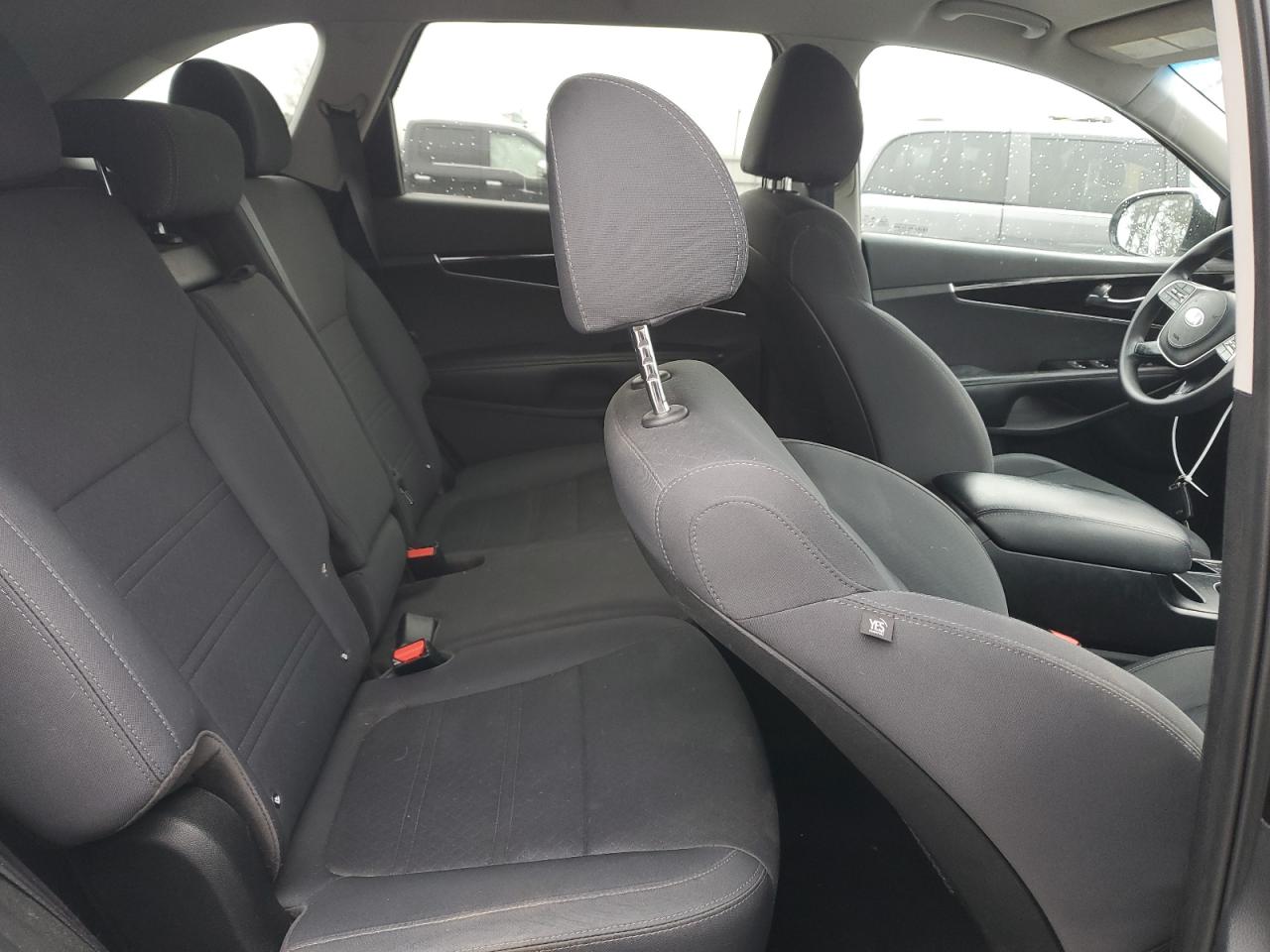 2019 KIA Sorento VIN 5XYPG4A36KG575632 Copart auction photo, front end / rear end damage thumbnail 11