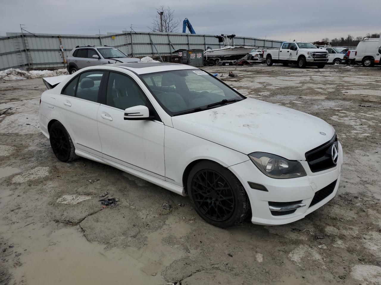 2013 Mercedes-Benz C-klasse VIN WDDGF8AB5DG119290 Copart auction photo, rear end / front end damage thumbnail 4