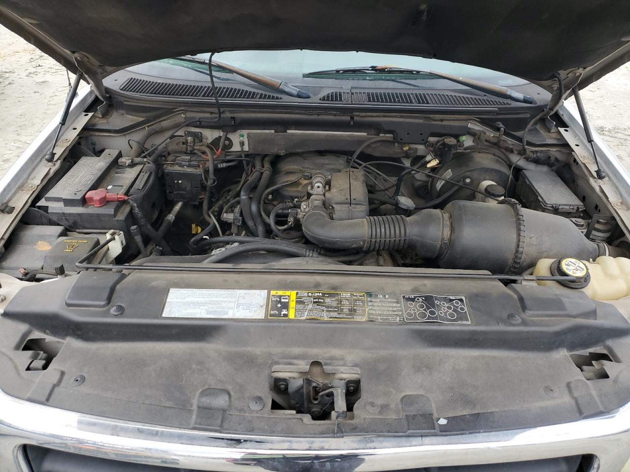 2003 Ford F-150 VIN 1FTRX17253NA13916 Copart auction photo, front end damage thumbnail 11