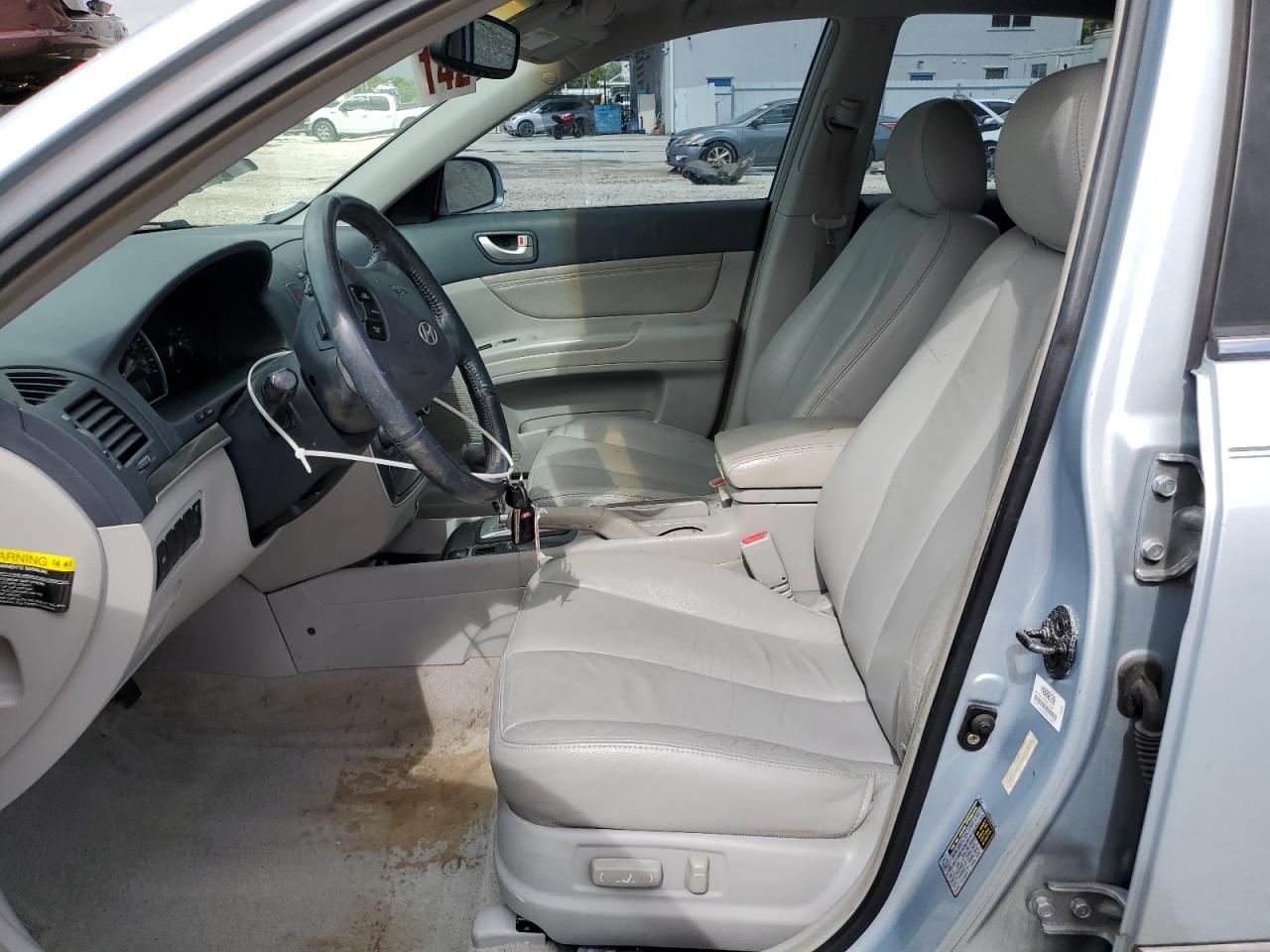 2008 Hyundai Sonata VIN 5NPEU46C28H319093 Copart auction photo, front end / minor dent/scratches damage thumbnail 7