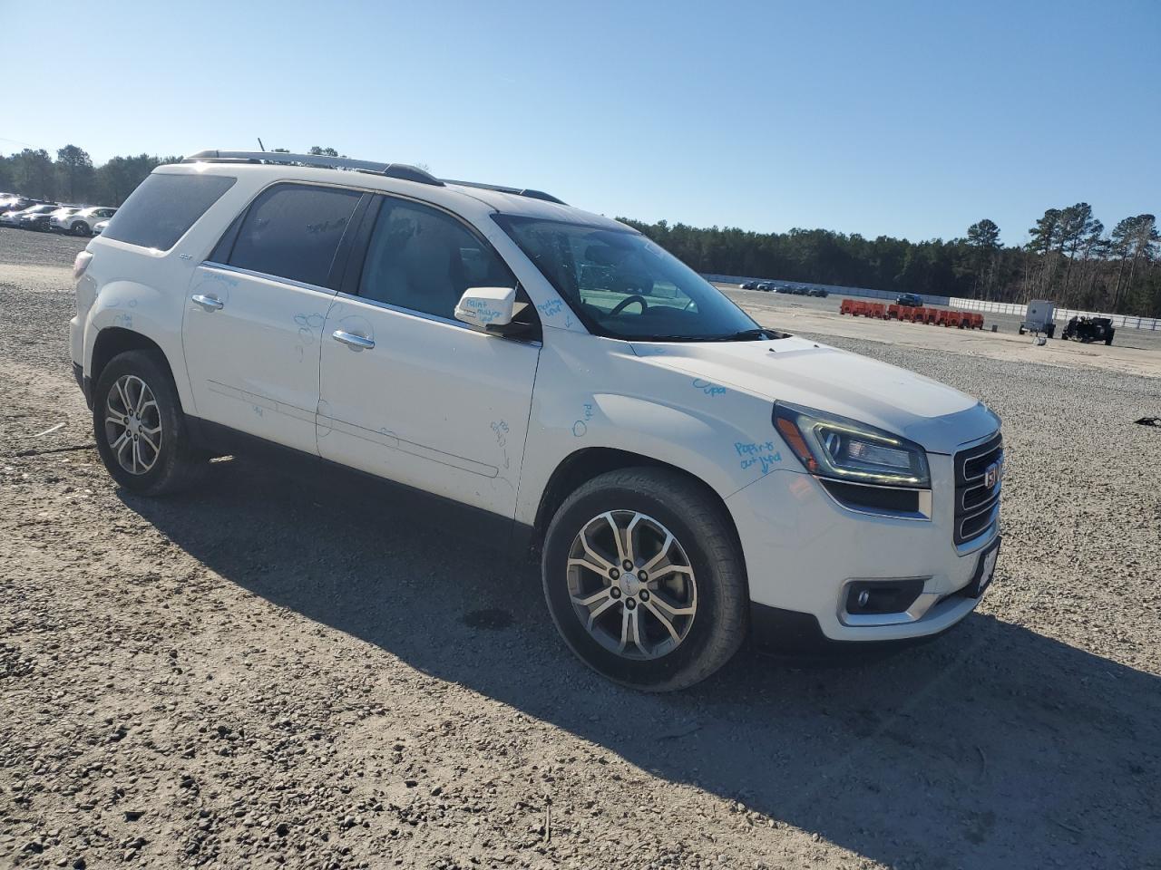 2014 GMC Acadia VIN 1GKKVRKD9EJ186240 Copart auction photo, minor dent/scratches damage thumbnail 4