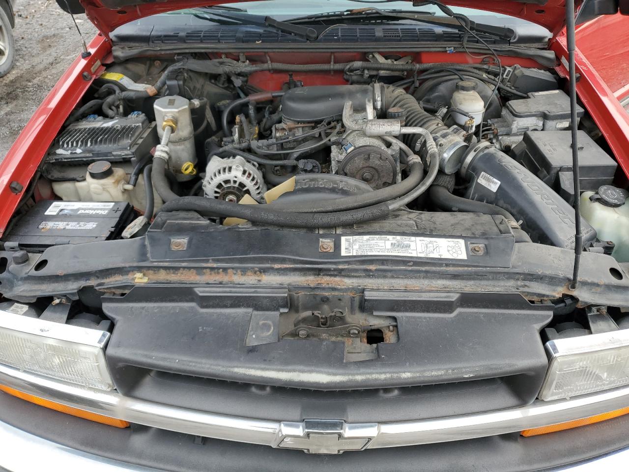 2000 Chevrolet Blazer VIN 1GNDT13W3Y2309967 Copart auction photo, side damage thumbnail 12