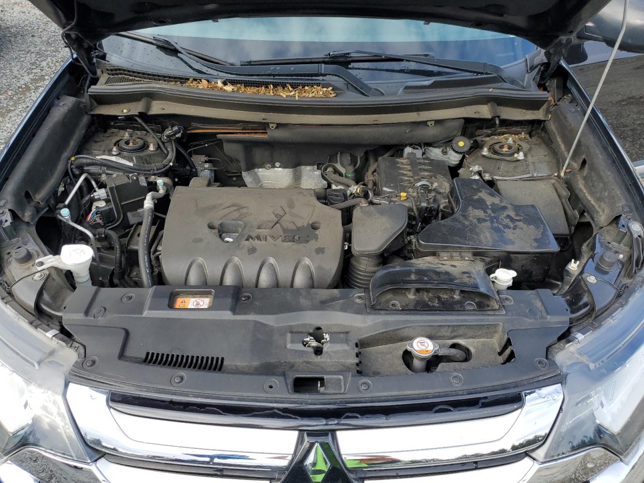 2017 Mitsubishi Outlander VIN JA4AD2A38HZ028627 Copart auction photo, side damage thumbnail 12
