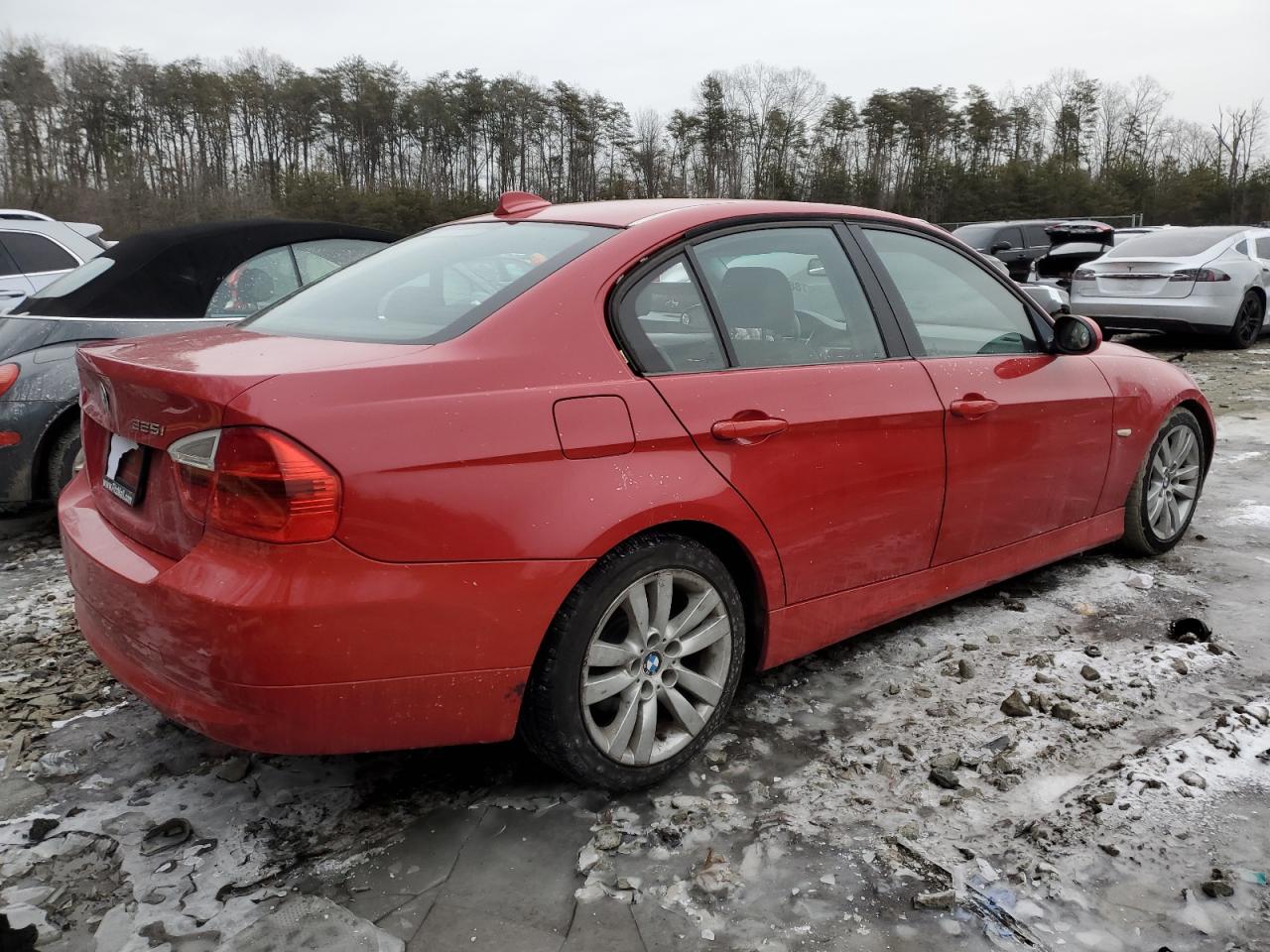 2006 BMW 3er VIN WBAVB13506PS66340 Copart auction photo, front end / minor dent/scratches damage thumbnail 3