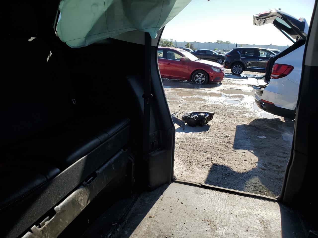 2021 Chevrolet Traverse VIN 1GNERJKW3MJ188636 Copart auction photo, front end damage thumbnail 11