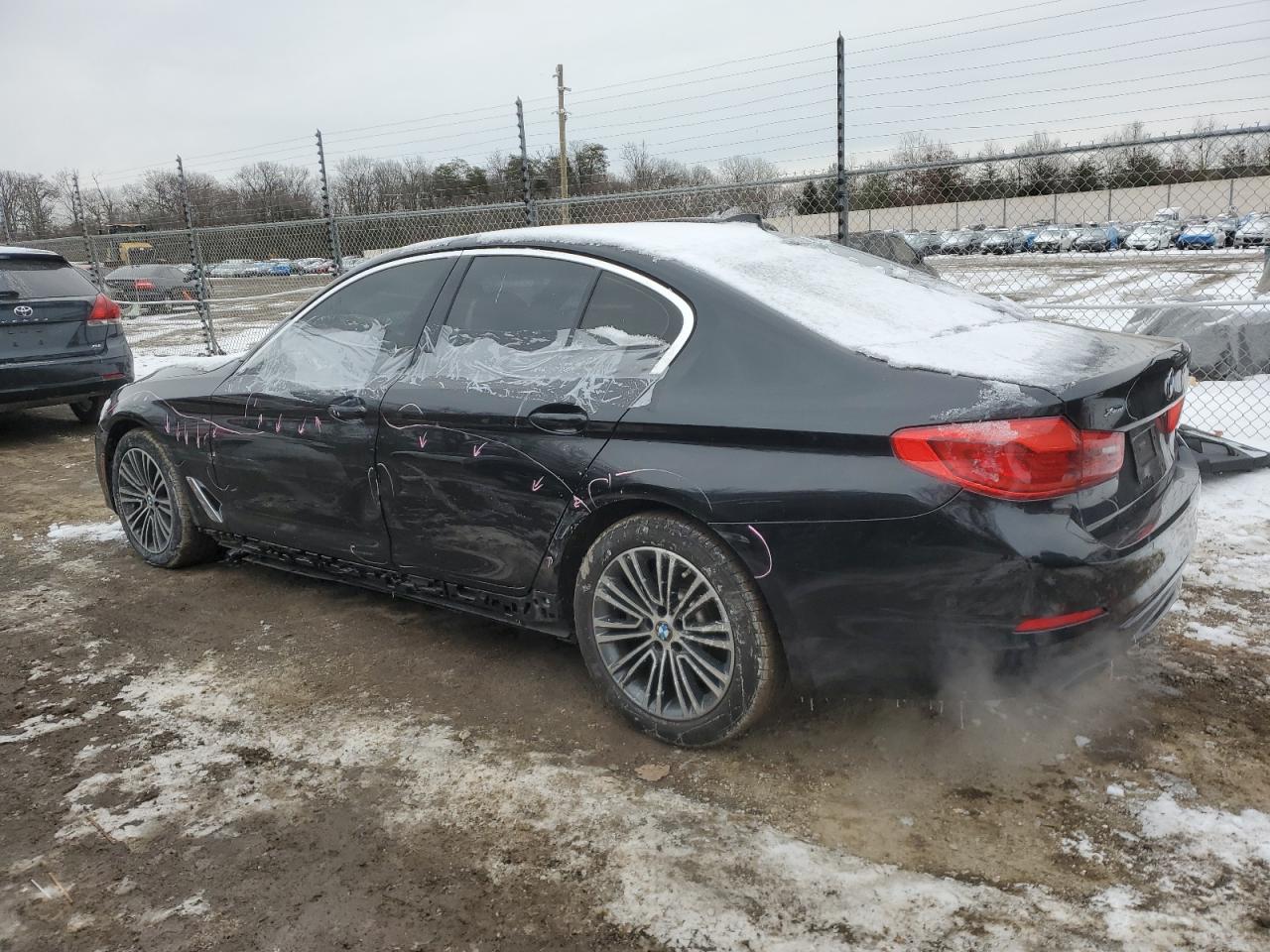 2019 BMW 5er VIN WBAJE7C57KWD55107 Copart auction photo, side / minor dent/scratches damage thumbnail 2