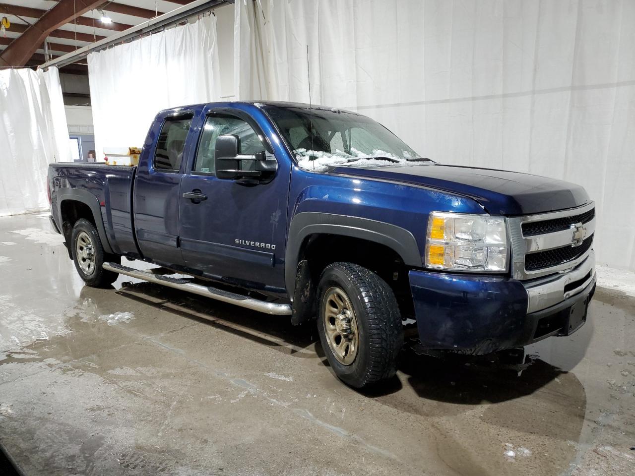 2009 Chevrolet Silverado VIN 1GCEC29J49Z283659 Copart auction photo, front end damage thumbnail 4