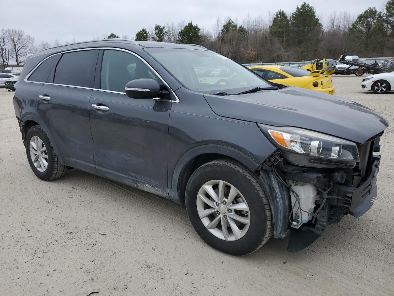 2017 KIA Sorento VIN 5XYPG4A36HG270754 Copart auction photo, rear end / front end damage thumbnail 4