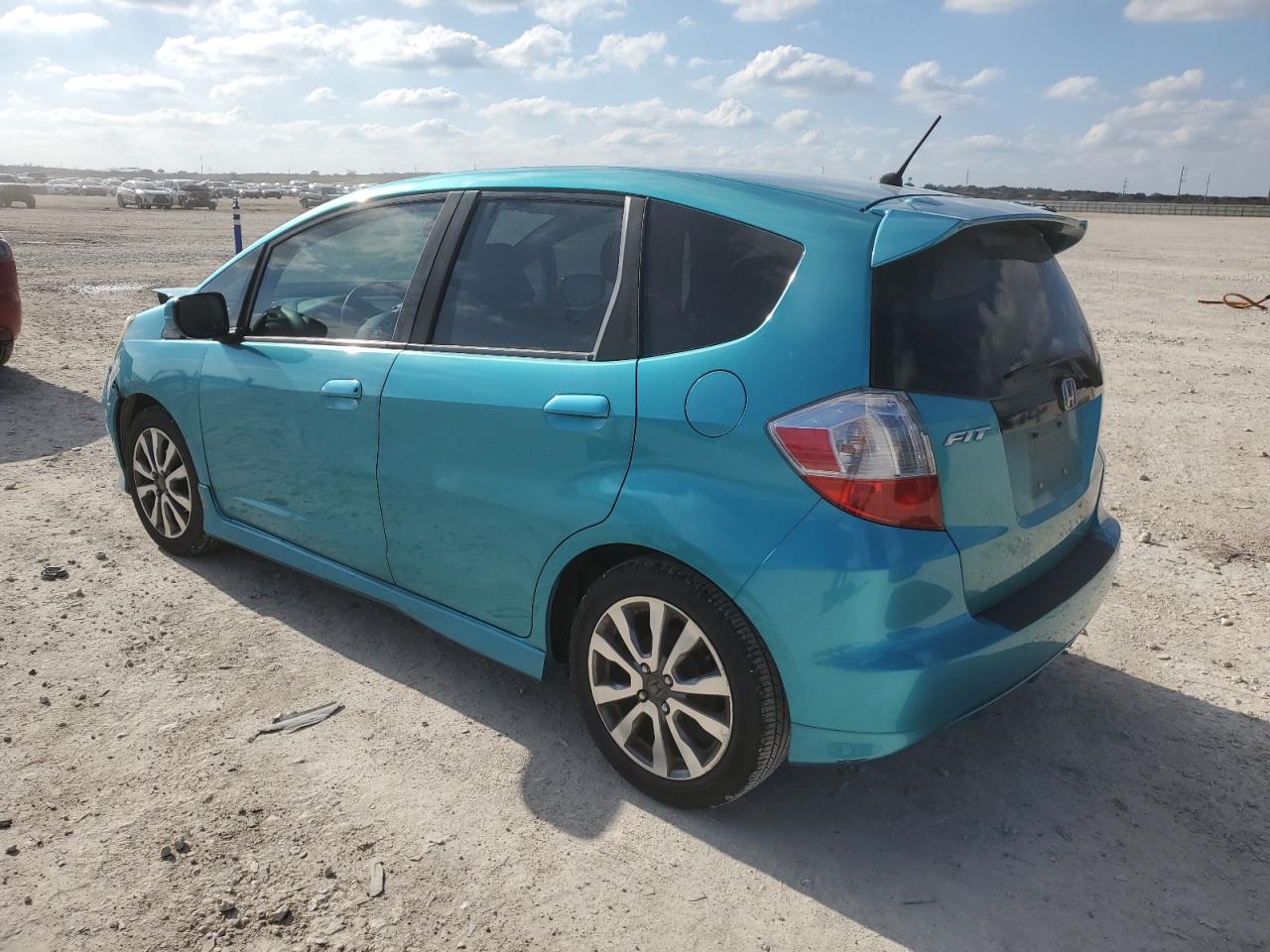 2013 Honda Fit VIN JHMGE8H56DC048880 Copart auction photo, front end / minor dent/scratches damage thumbnail 2