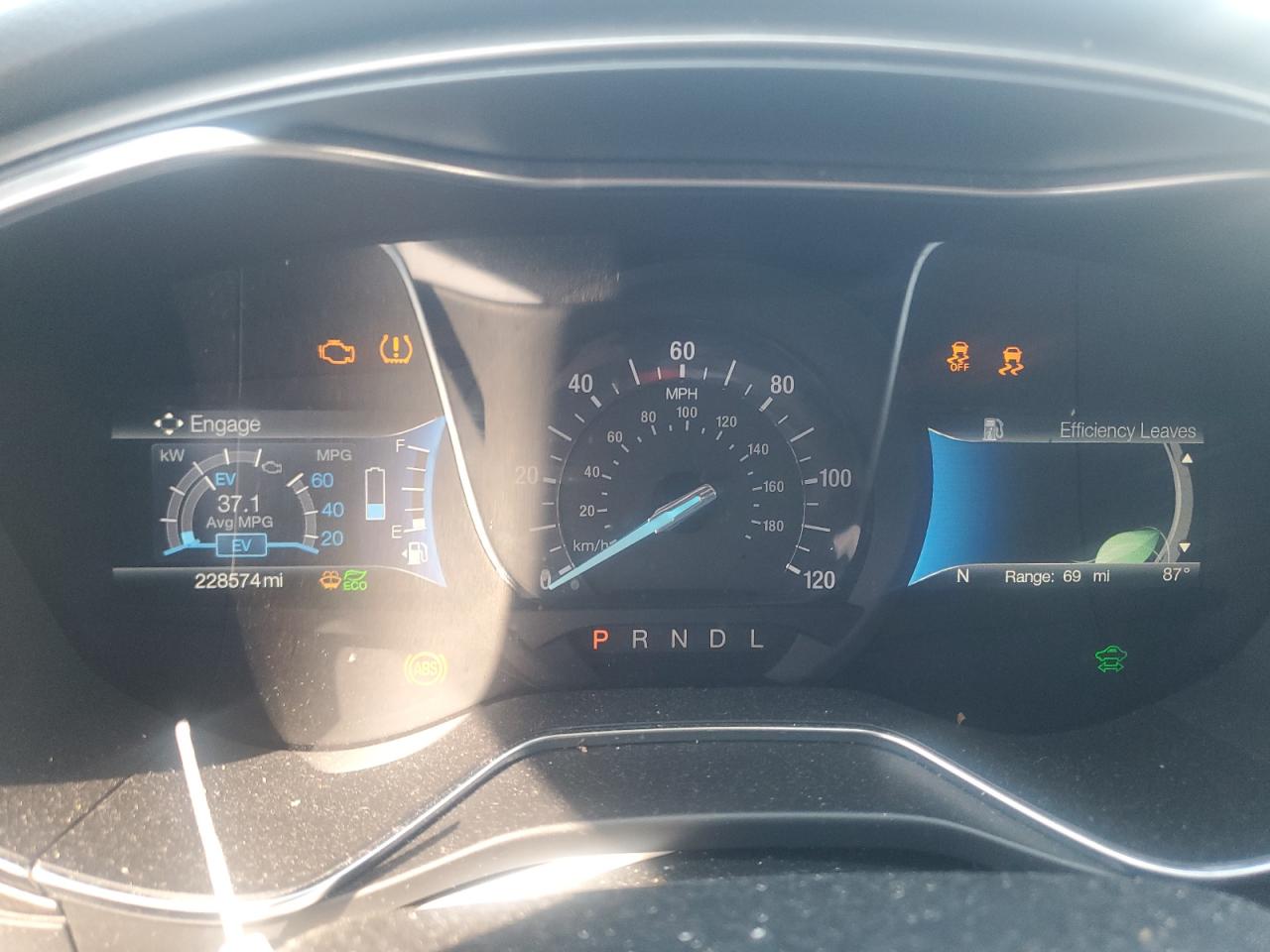 2017 Ford Fusion VIN 3FA6P0LU8HR381943 Copart auction photo, side damage thumbnail 9