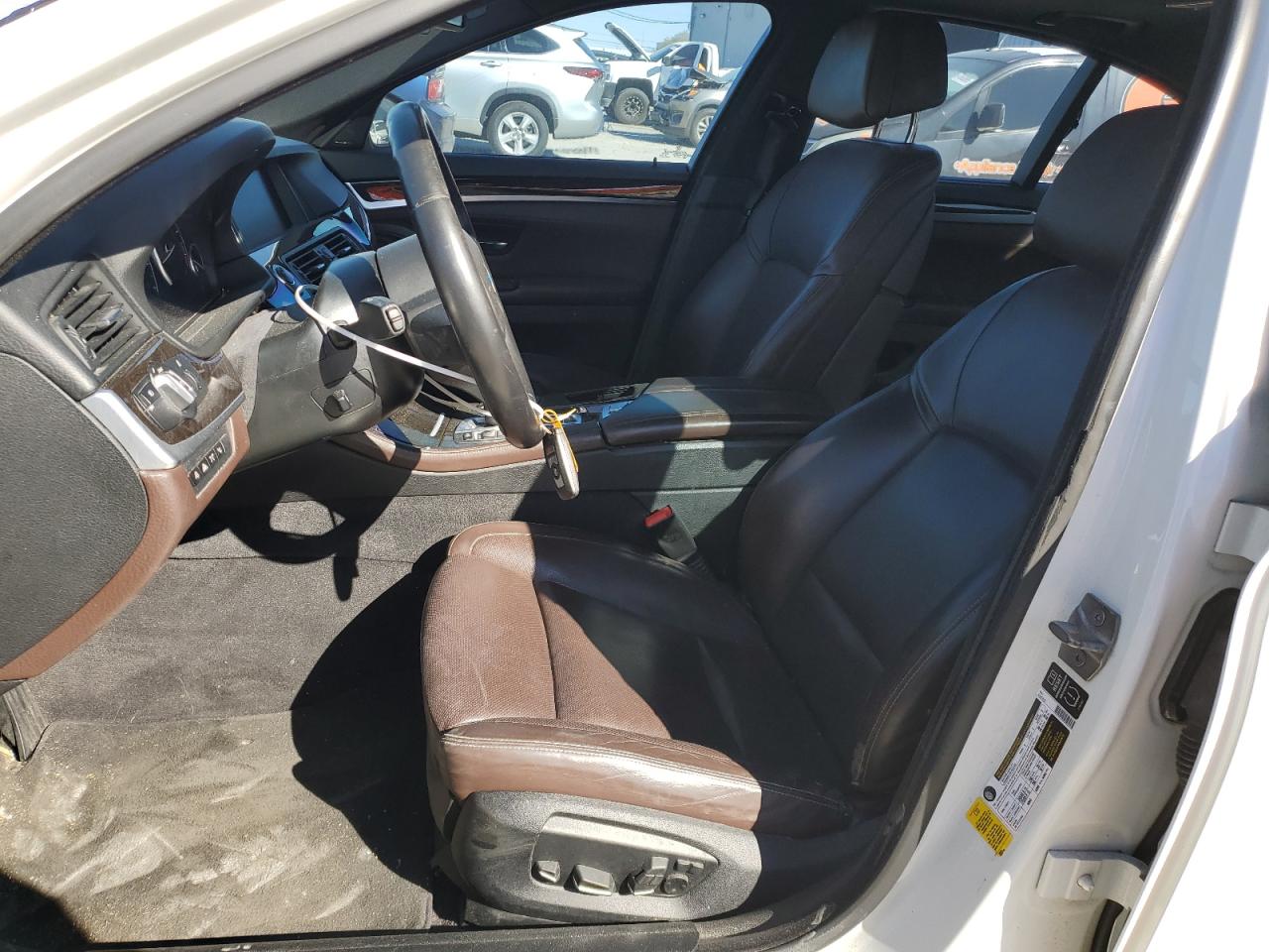 2015 BMW 5er VIN WBA5B1C58FD918932 Copart auction photo, water/flood / minor dent/scratches damage thumbnail 7