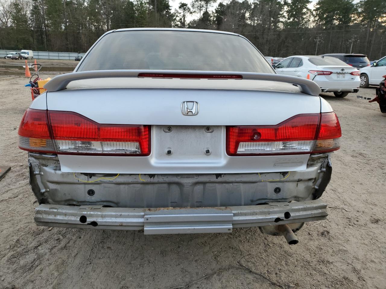 2002 Honda Accord VIN 1HGCG56762A110026 Copart auction photo, rear end damage thumbnail 6