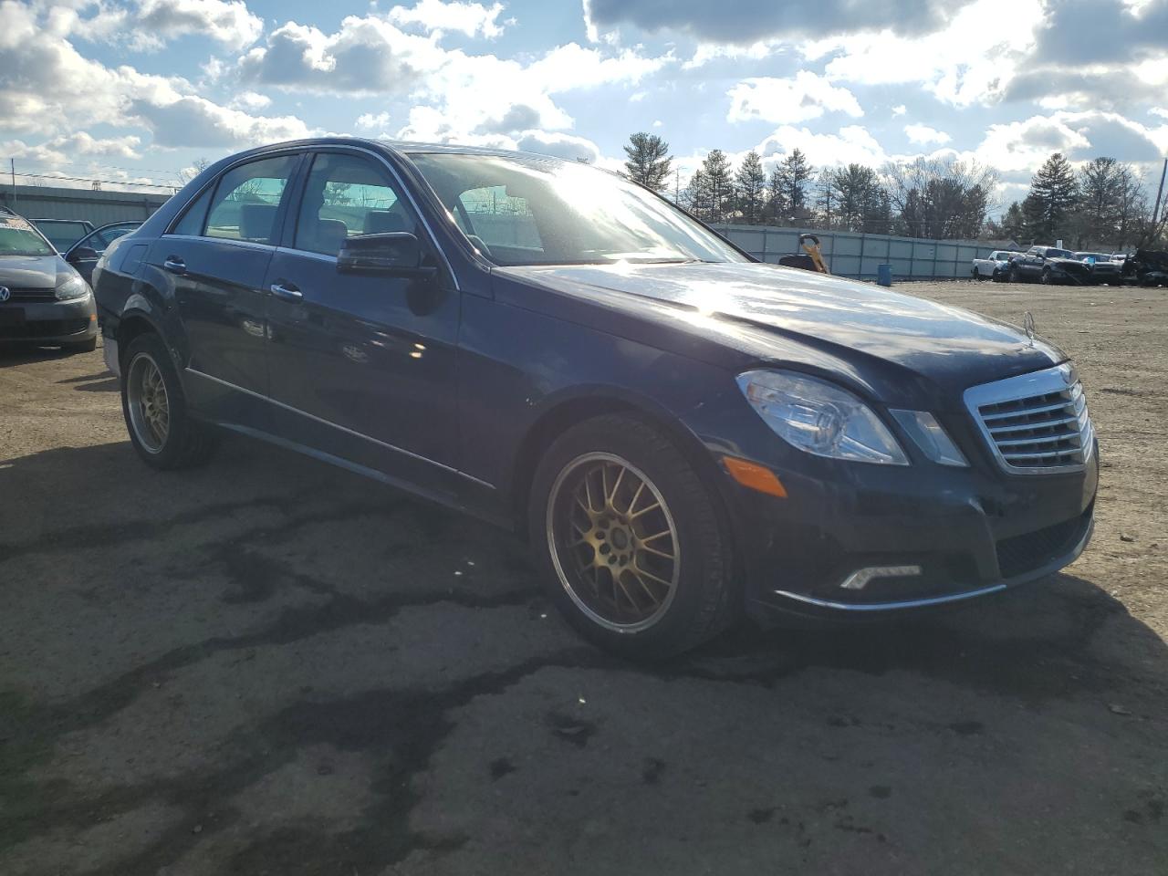 2010 Mercedes-Benz E-klasse VIN WDDHF8HB1AA180838 Copart auction photo, rear end damage thumbnail 4