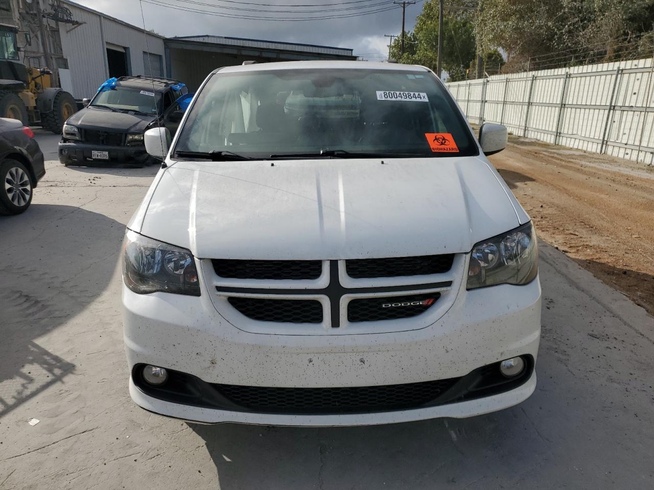 2019 Dodge Caravan VIN 2C4RDGEG4KR690709 Copart auction photo, biohazard/chemical / side damage thumbnail 5