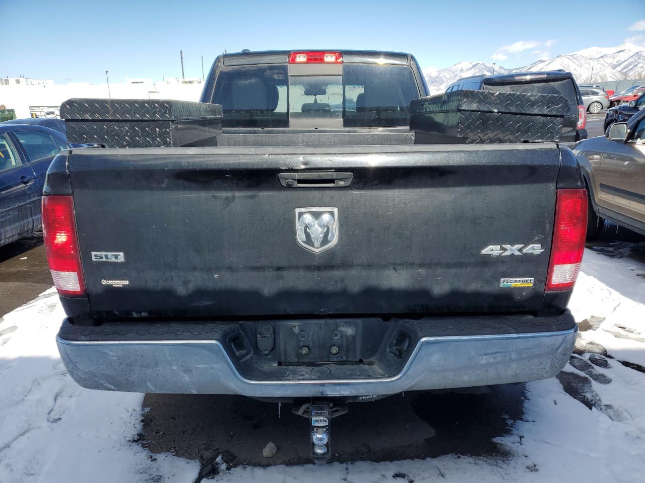 2018 RAM 1500 VIN 1C6RR7GG2JS120453 Copart auction photo, front end / side damage thumbnail 6
