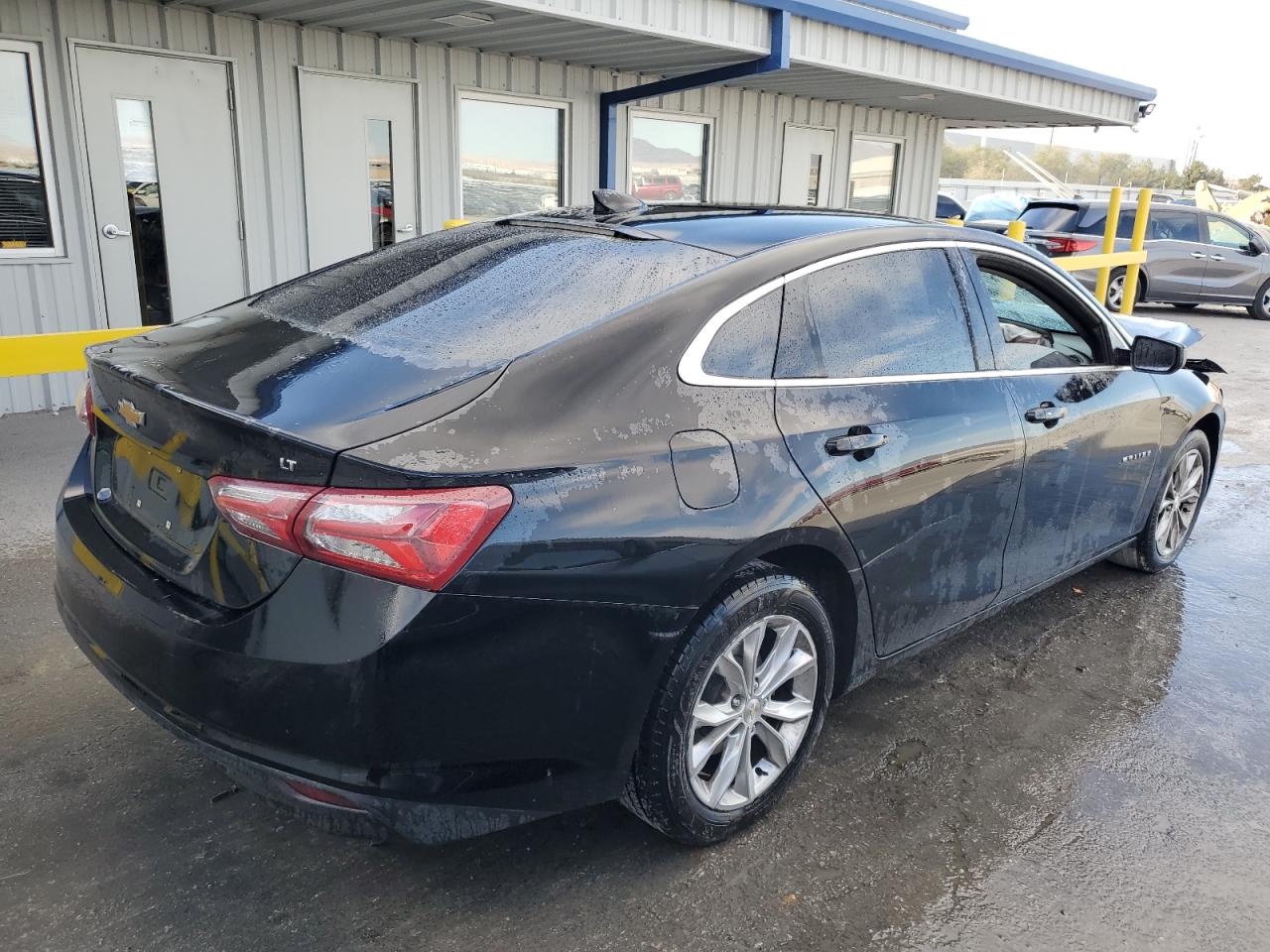 2019 Chevrolet Malibu VIN 1G1ZD5ST8KF159891 Copart auction photo, front end damage thumbnail 3