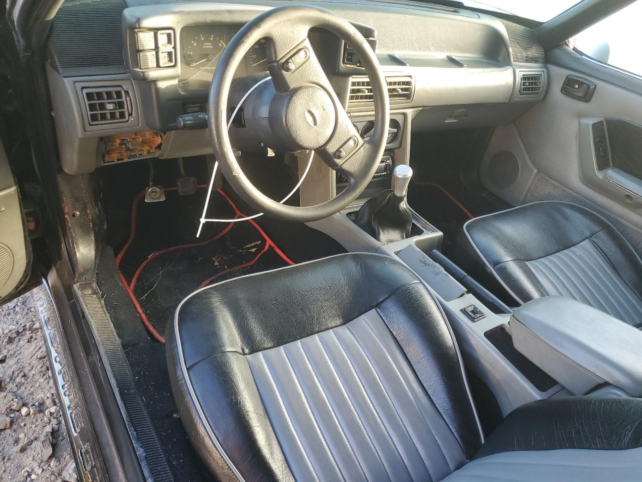 1989 Ford Mustang VIN 1FABP45EXKF257057 Copart auction photo, side / front end damage thumbnail 8