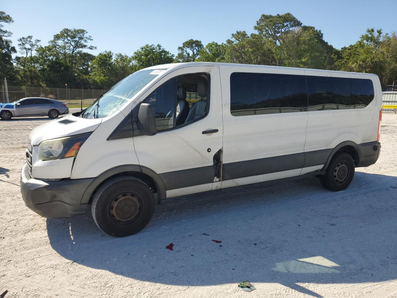 2016 Ford Transit VIN 1FBZX2YM0GKB50084 - Copart auction photo
