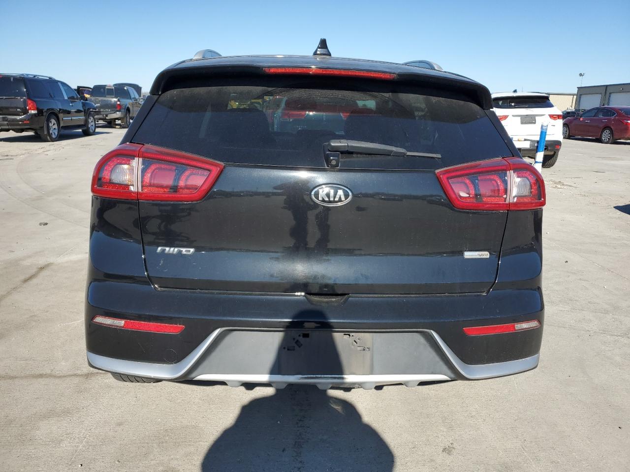 2018 KIA Niro VIN KNDCC3LC9J5118435 Copart auction photo, front end damage thumbnail 6