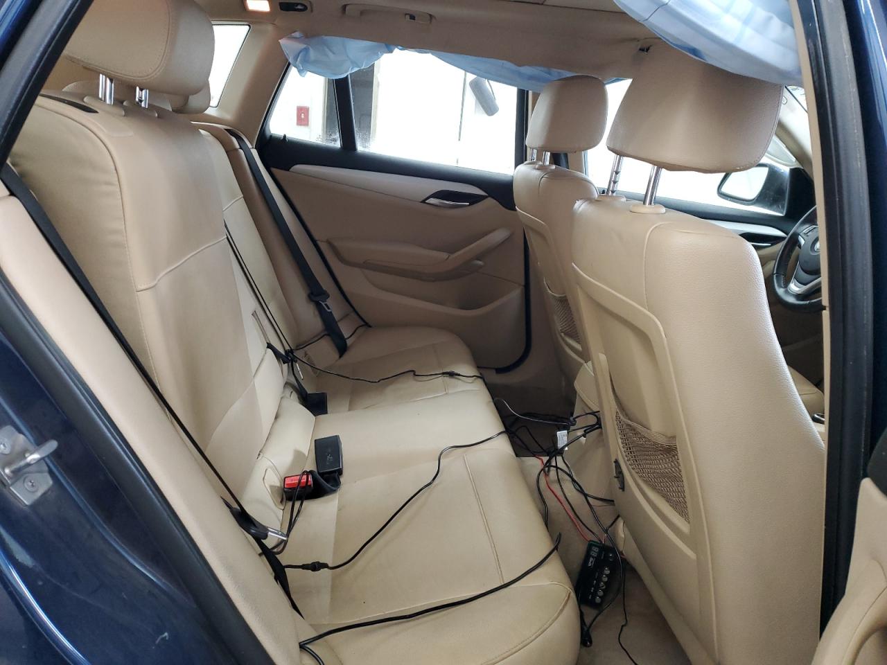 2015 BMW X1 VIN WBAVL1C58FVY26436 Copart auction photo, side / minor dent/scratches damage thumbnail 11