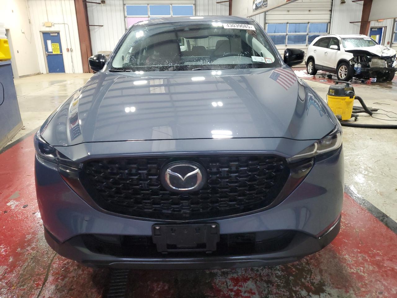 2024 Mazda CX-5 VIN JM3KFBCM5R0367840 Copart auction photo, side damage thumbnail 5
