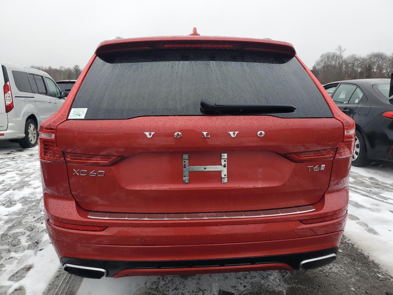 2019 Volvo XC60 VIN LYVA22RMXKB176382 Copart auction photo, front end damage thumbnail 6