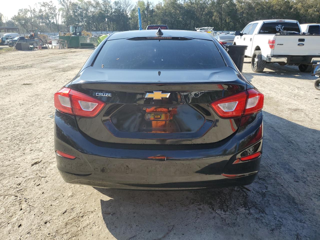 2018 Chevrolet Cruze VIN 1G1BC5SM5J7179893 Copart auction photo, side damage thumbnail 6