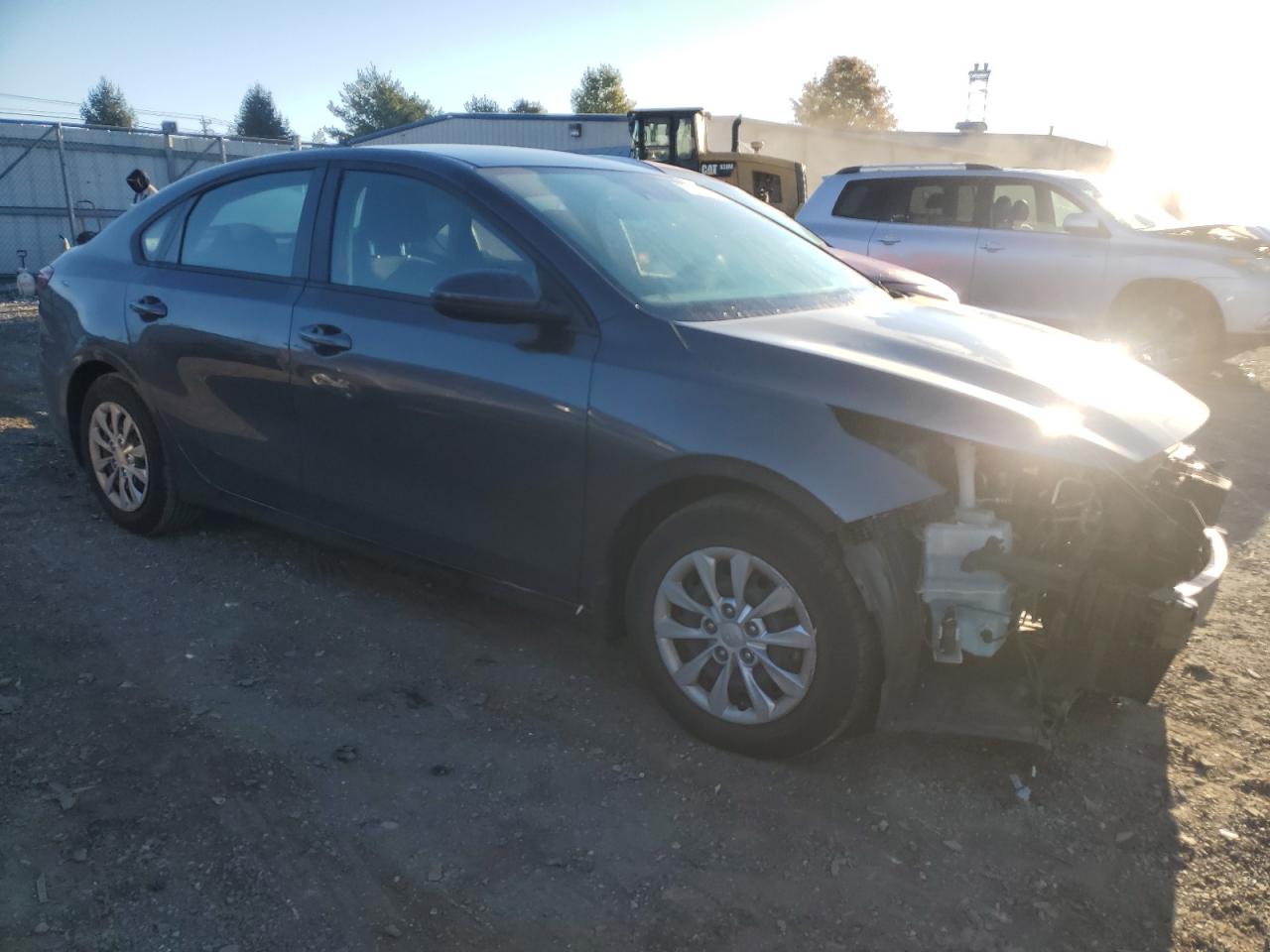 2019 KIA Forte VIN 3KPF24AD6KE070982 Copart auction photo, front end / side damage thumbnail 4