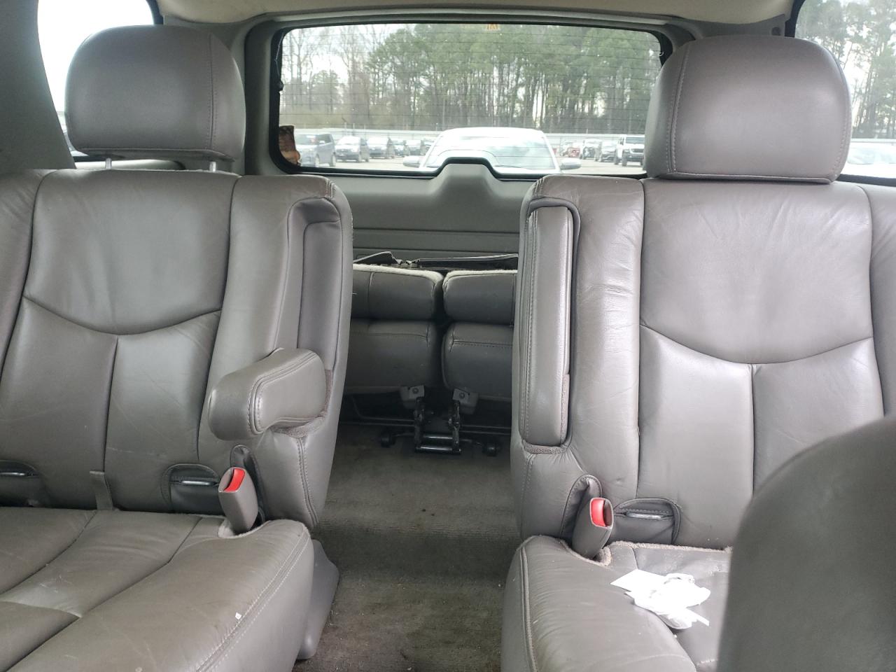 2004 GMC Yukon VIN 1GKEK13Z14R132643 Copart auction photo, all over damage thumbnail 10