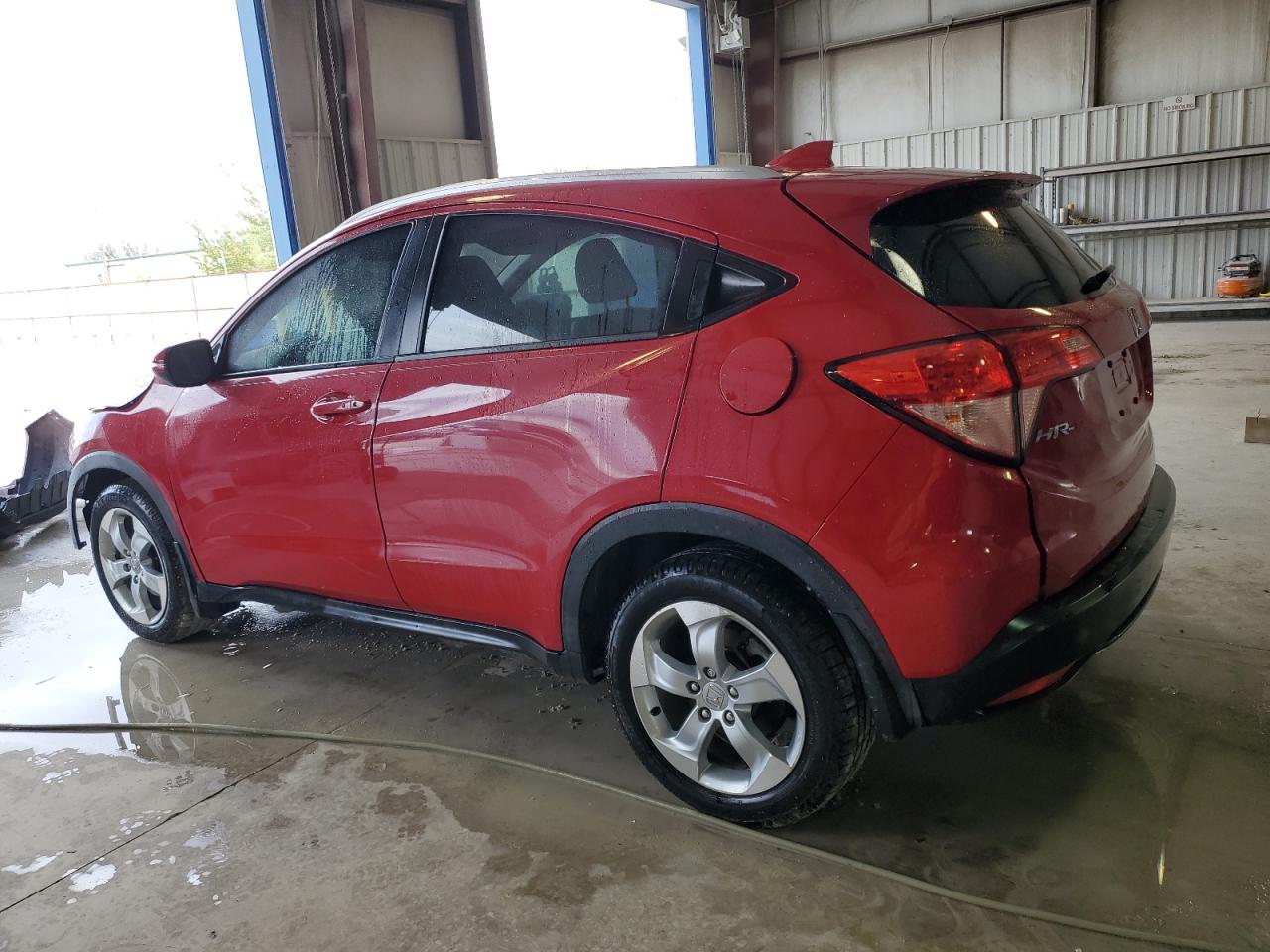 2016 Honda HR-V VIN 3CZRU5H77GM704871 Copart auction photo, front end / minor dent/scratches damage thumbnail 2